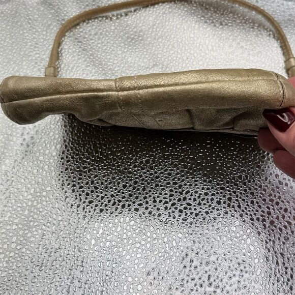 Coach Women's Champagne Gold Leather Wristlet Clutch Bag No Hang Tag - Picture 5 of 6